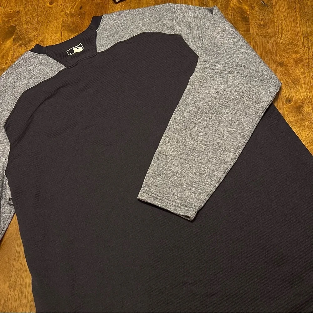 Majestic MLB Authentic ThermaBase New York Yankees Pullover On-Field Tech 2XL - Picture 10 of 15